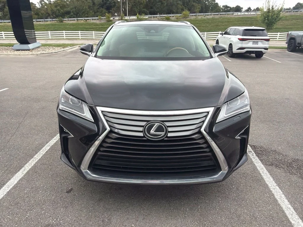 Used 2019 Obsidian Lexus 350L Luxury image 2
