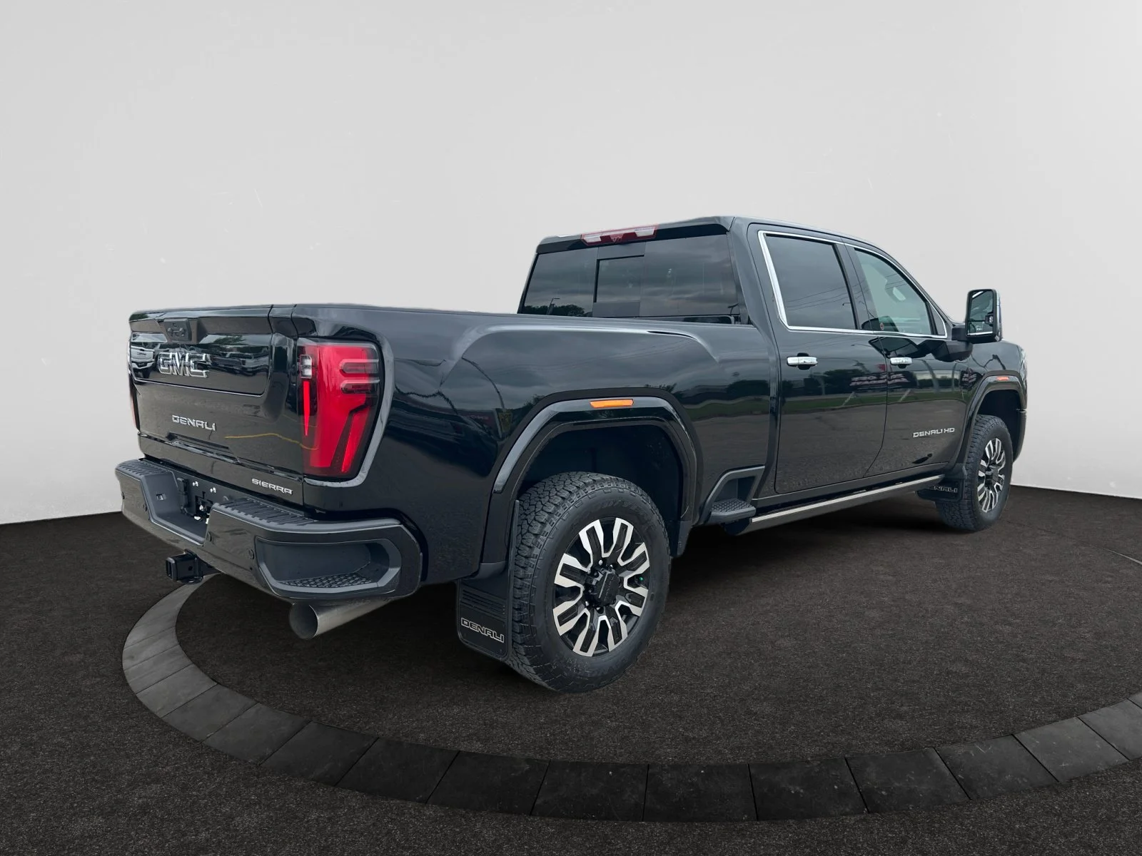 New 2026 Onyx Black GMC Denali Ultimate image 5