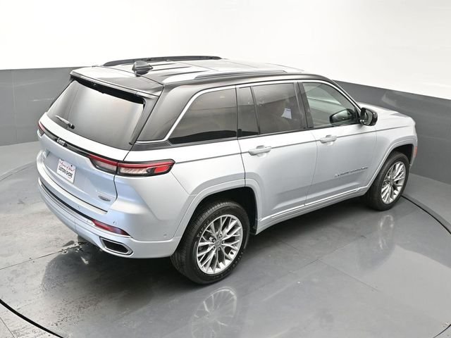 Used 2023 Silver Jeep Summit image 44