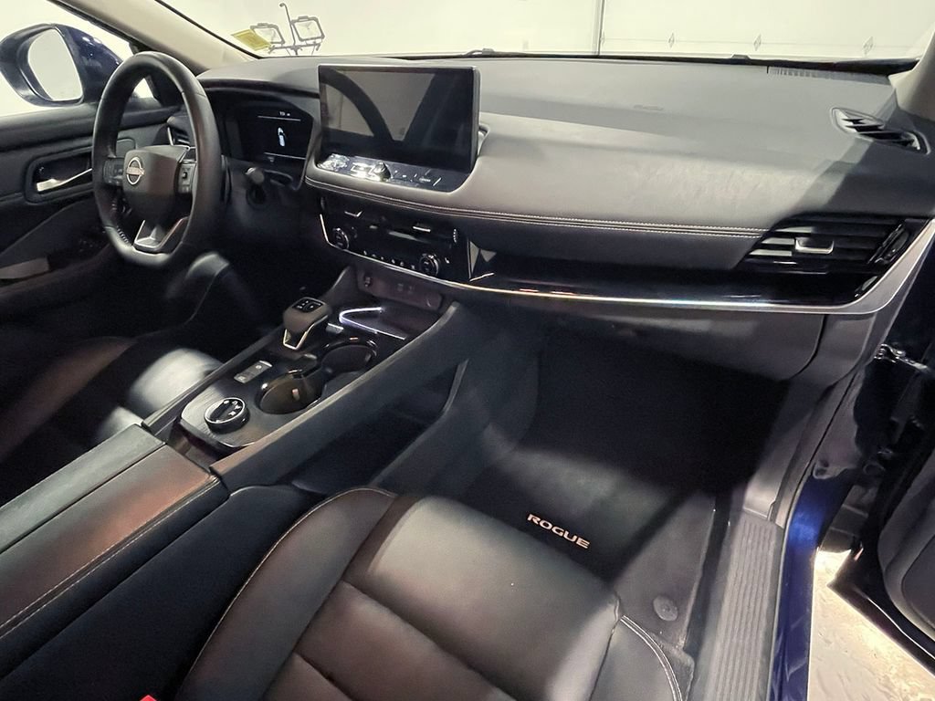 Used 2026 Blue Nissan SL image 27
