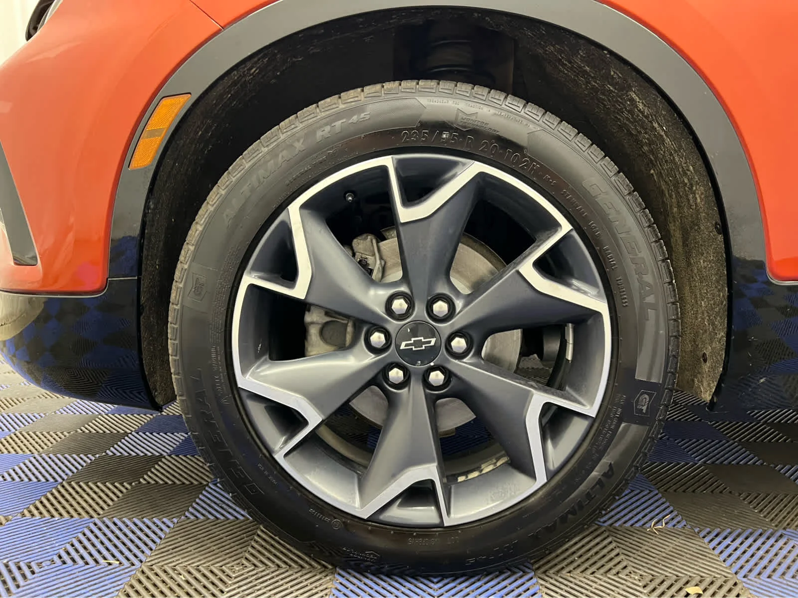 Used 2021 Cayenne Orange Metallic Chevrolet RS image 18