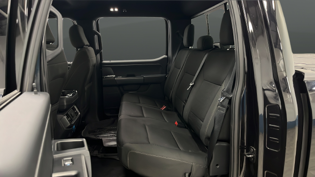 Used 2024 Agate Black Metallic Ford XLT image 20