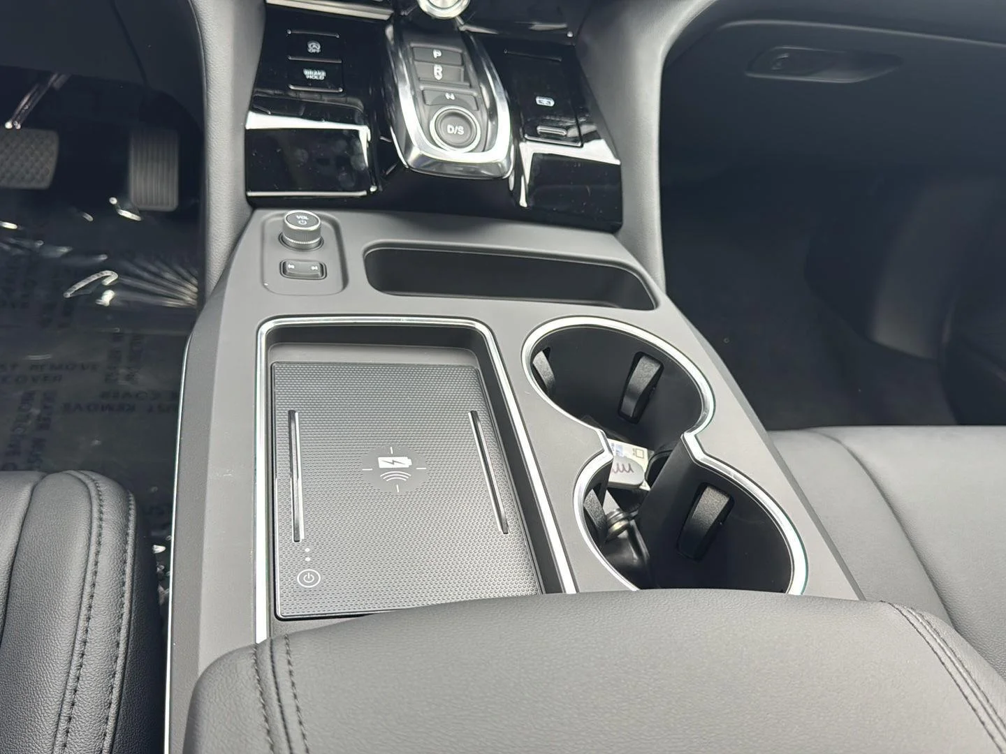 New 2026 Majestic Black Pearl Acura SH-AWD image 34