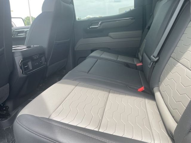 Used 2025 White Chevrolet ZR2 image 14