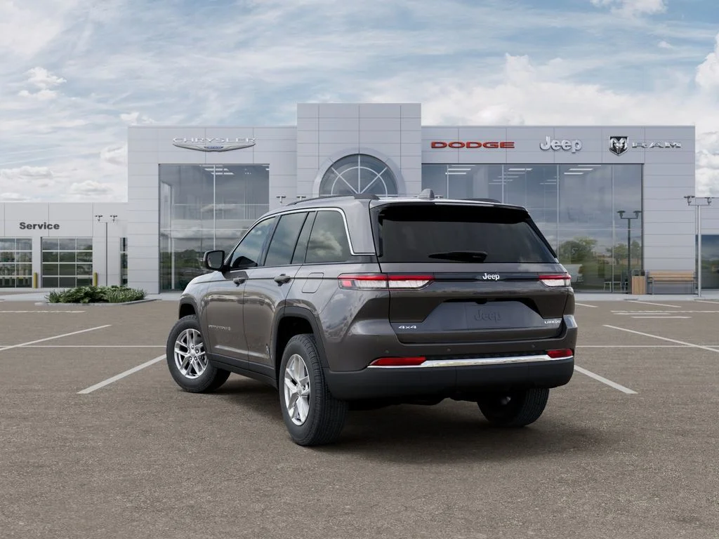 New 2026 Baltic Gray Metallic Clearcoat Jeep Laredo image 3
