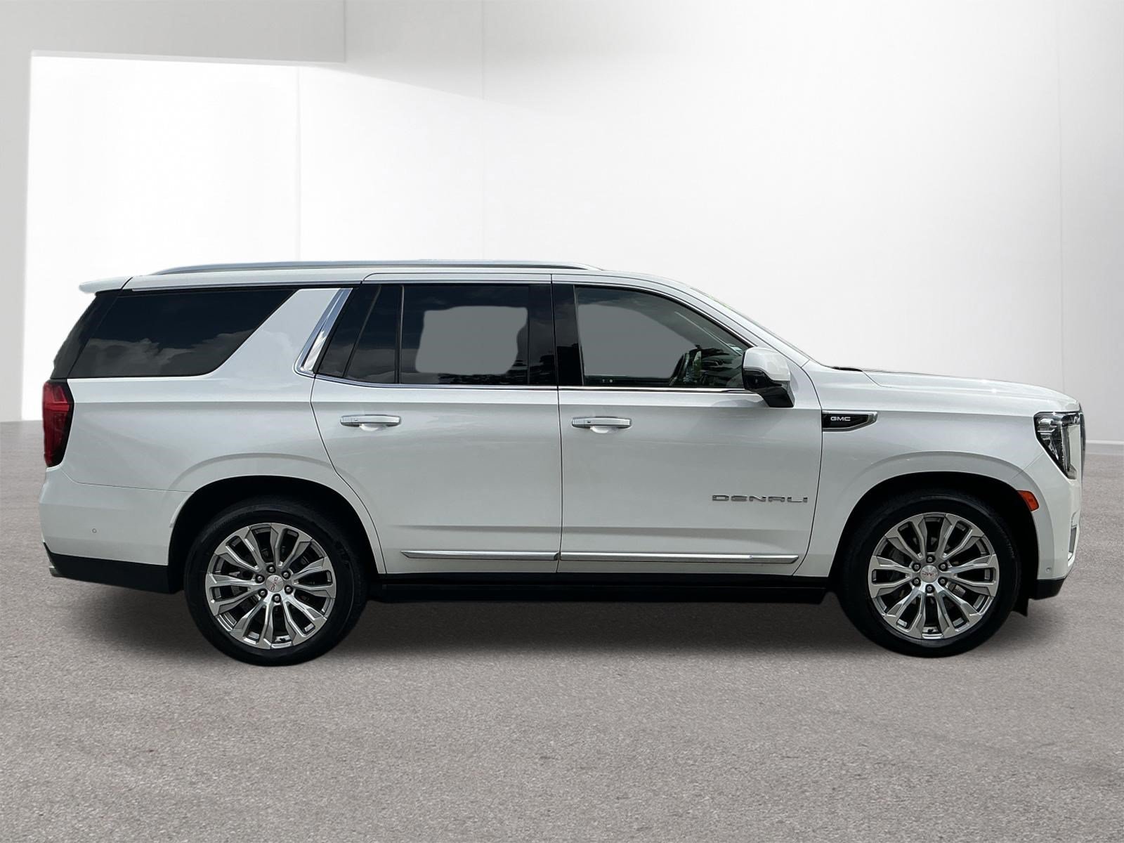 Used 2023 White Frost Tricoat GMC Denali image 2