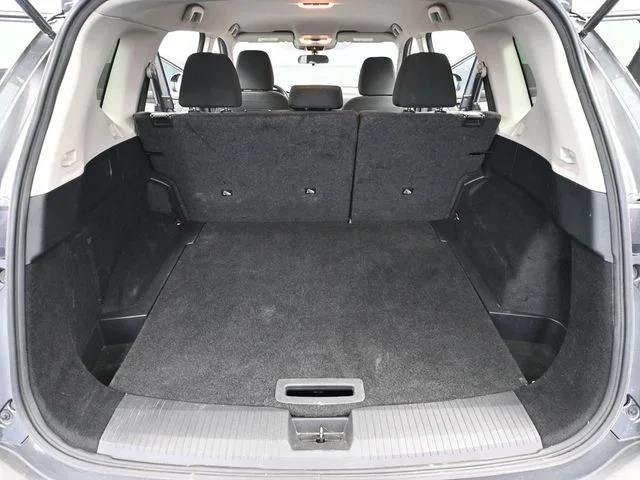 Used 2023 Gray Nissan S image 34