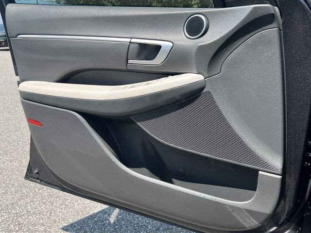 Certified Used 2025 Gray Hyundai SEL image 31