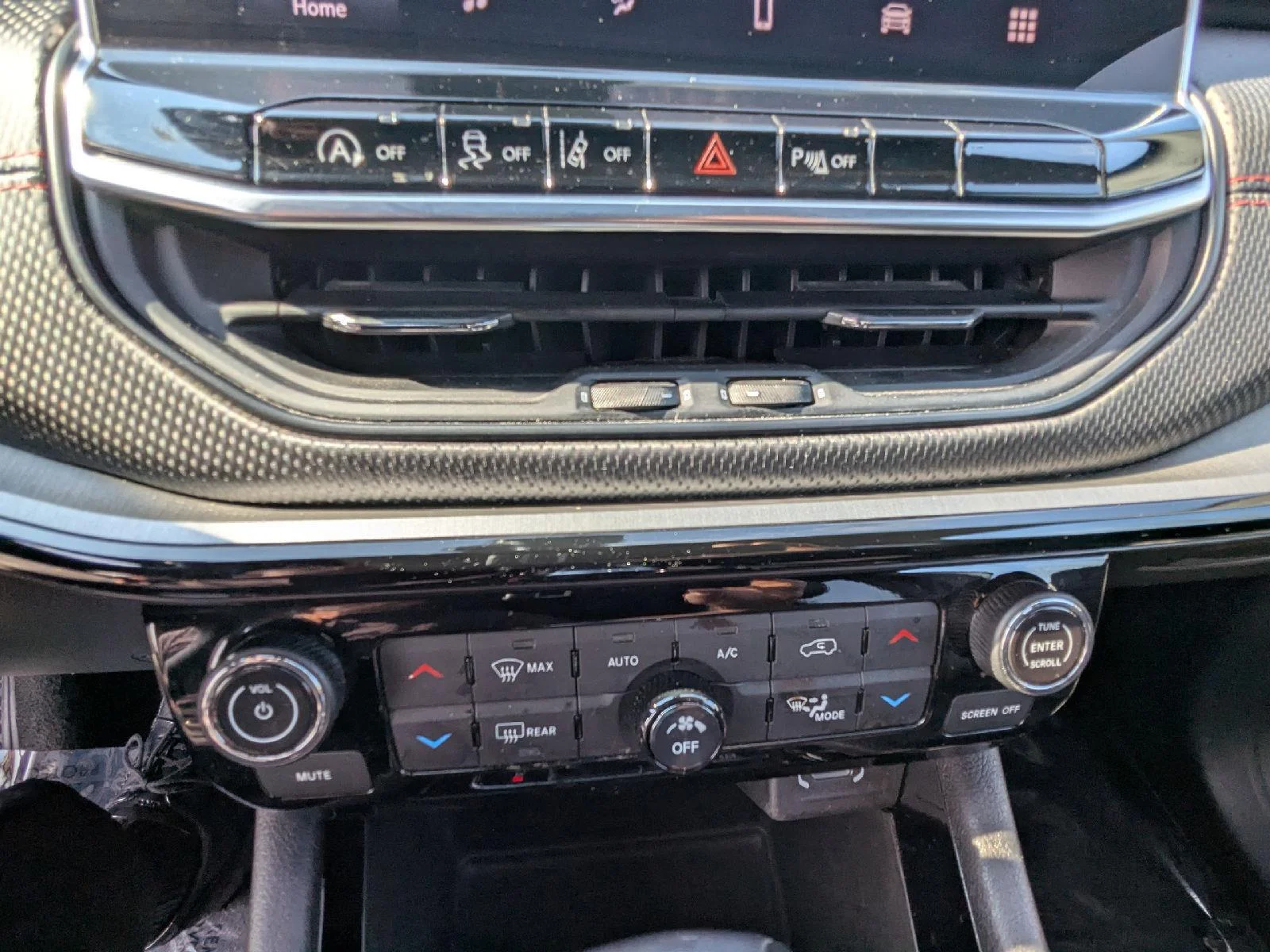 2025 Jeep Compass Trailhawk - Photo 16