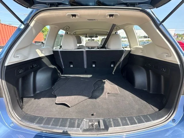 Used 2023 Blue Subaru Base image 11