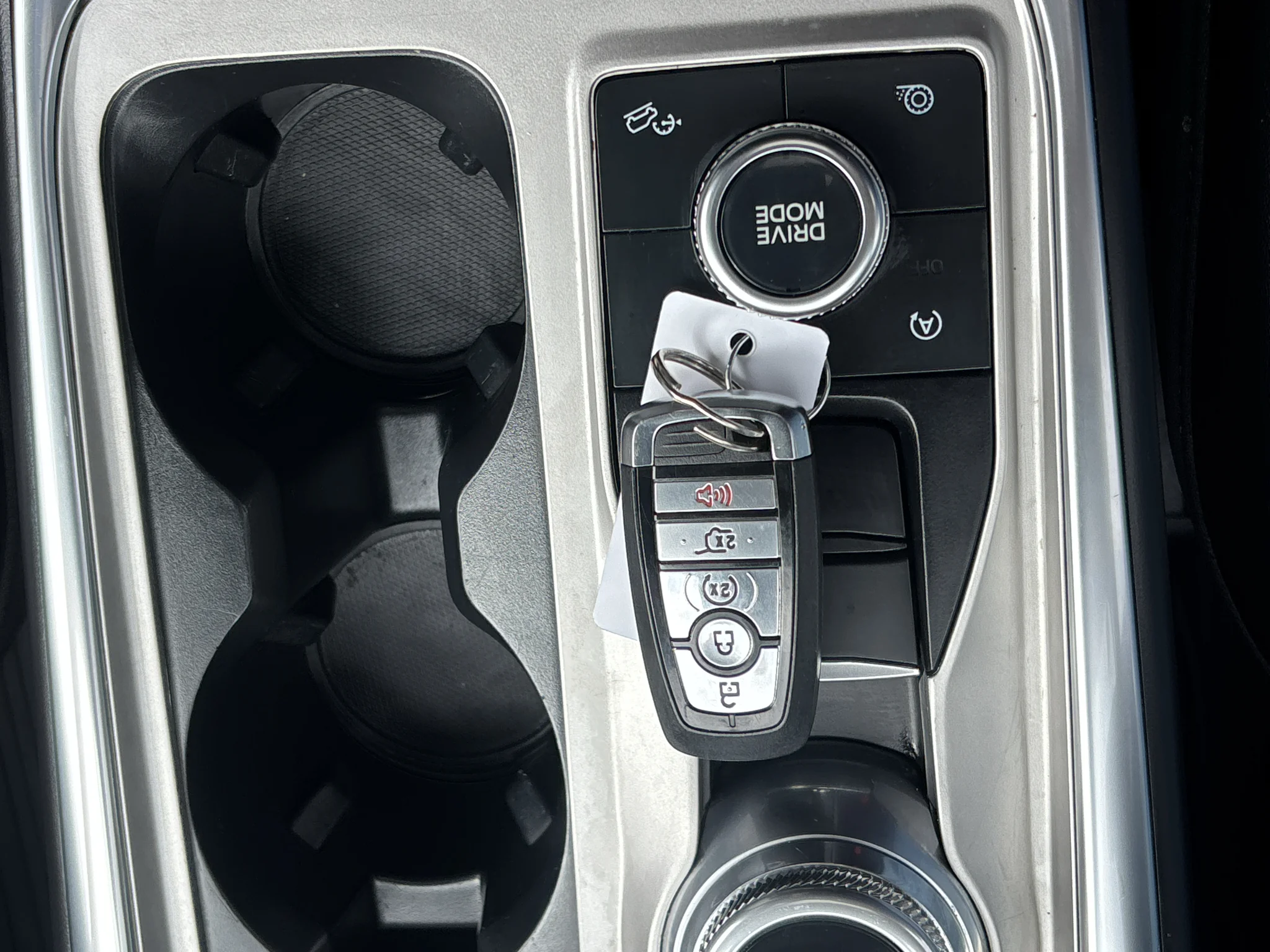 Used 2024 Carbonized Gray Metallic Ford XLT image 21