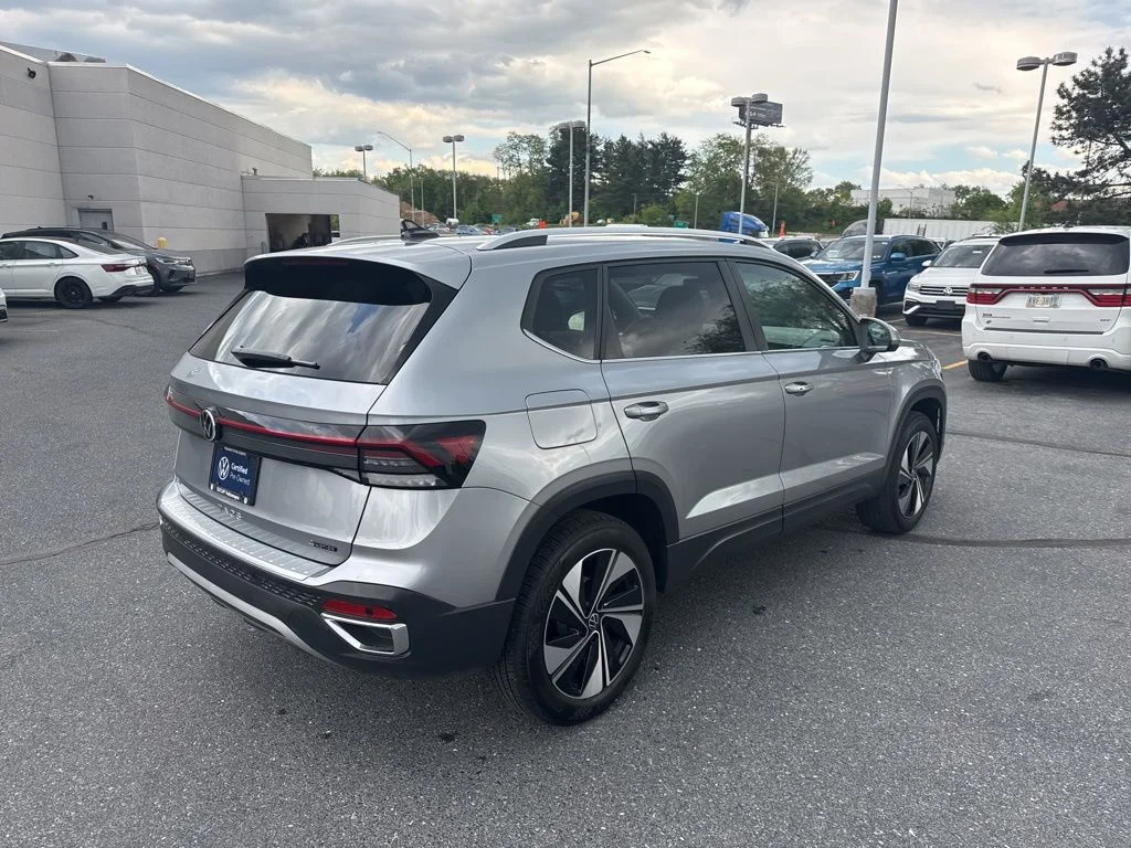 2025 Volkswagen Taos SE - Photo 22