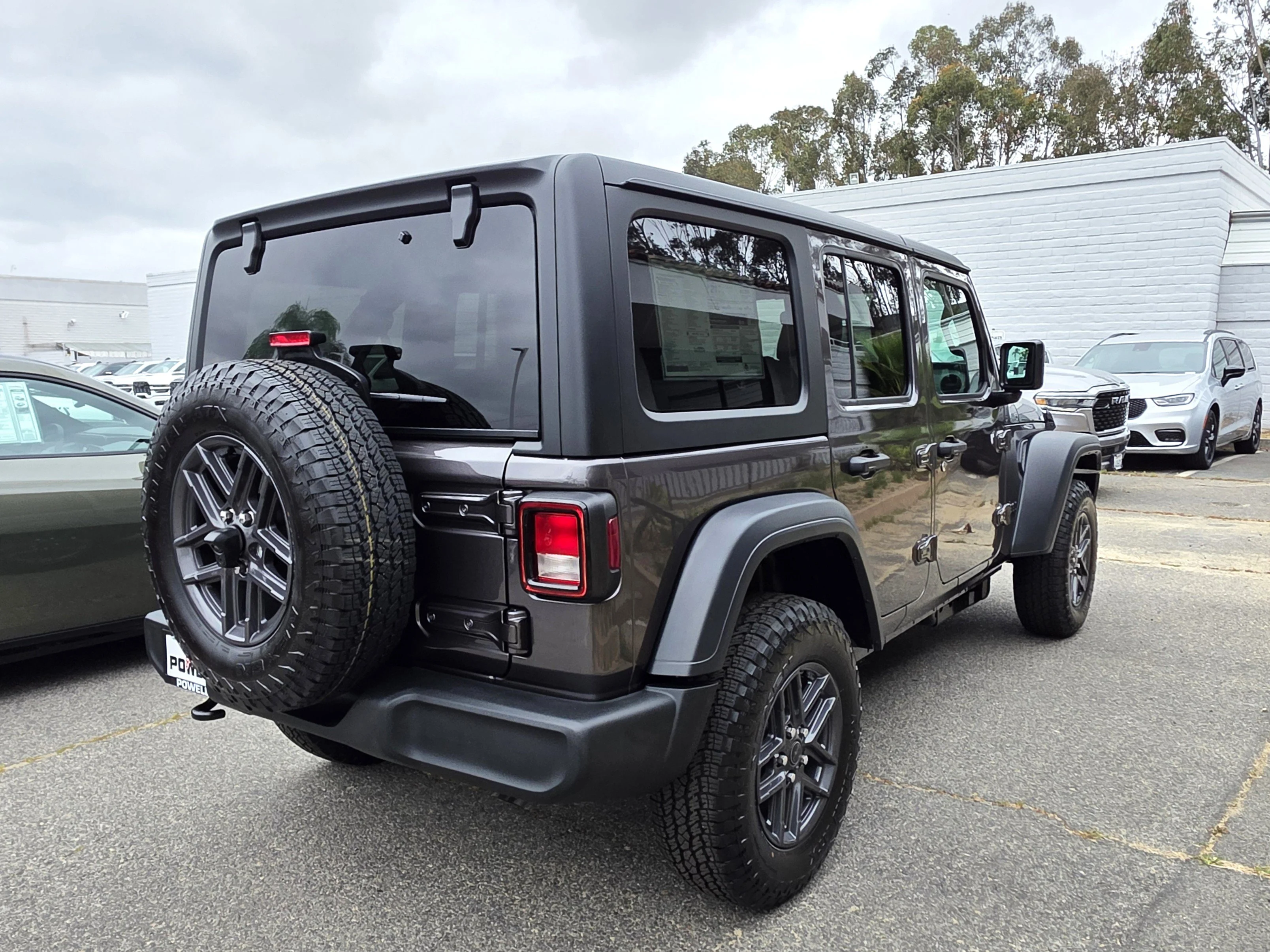 New 2026 Crystal Metallic Jeep Sport S image 4