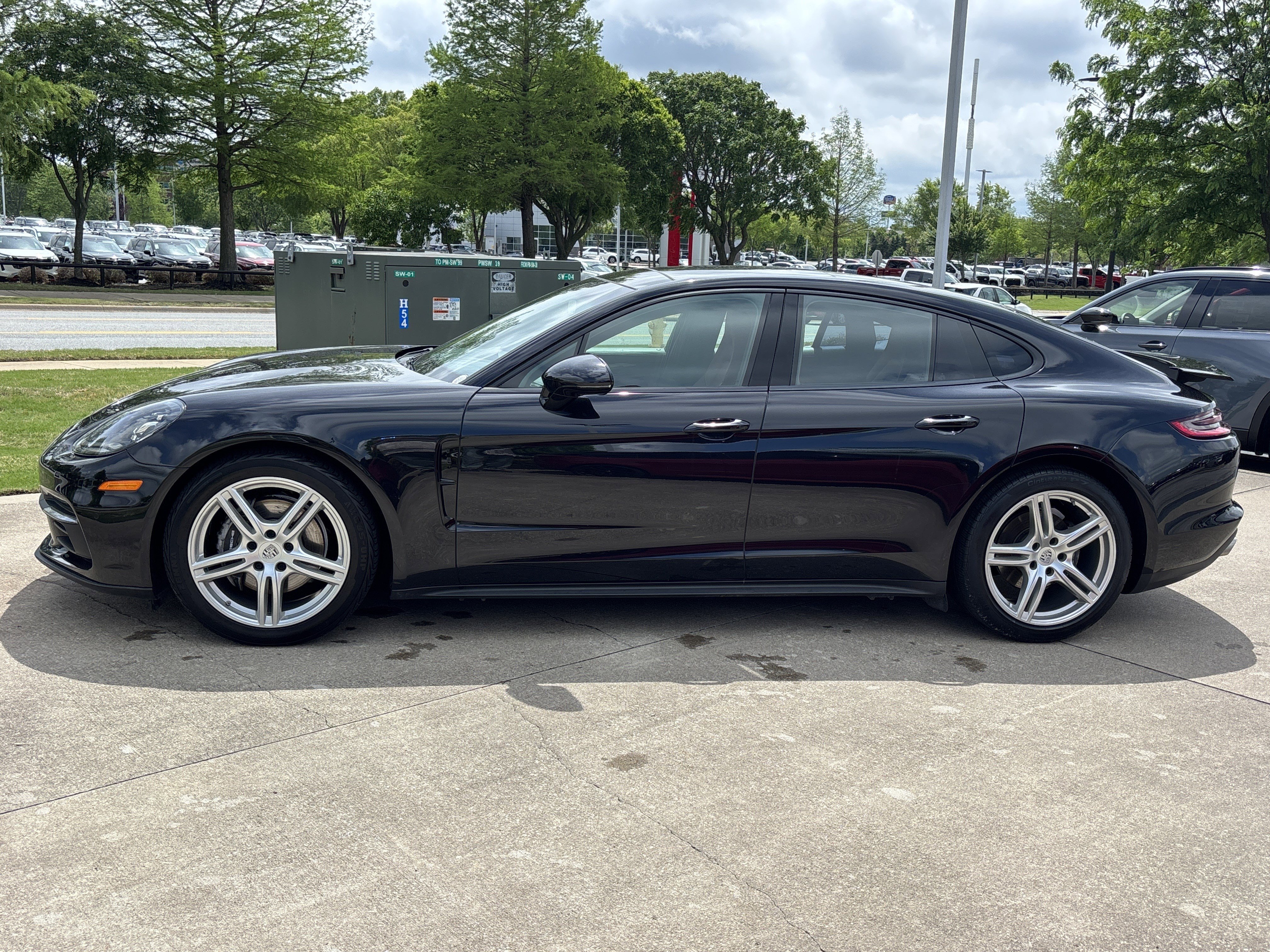 Used 2019 Black Porsche 4 AWD image 11