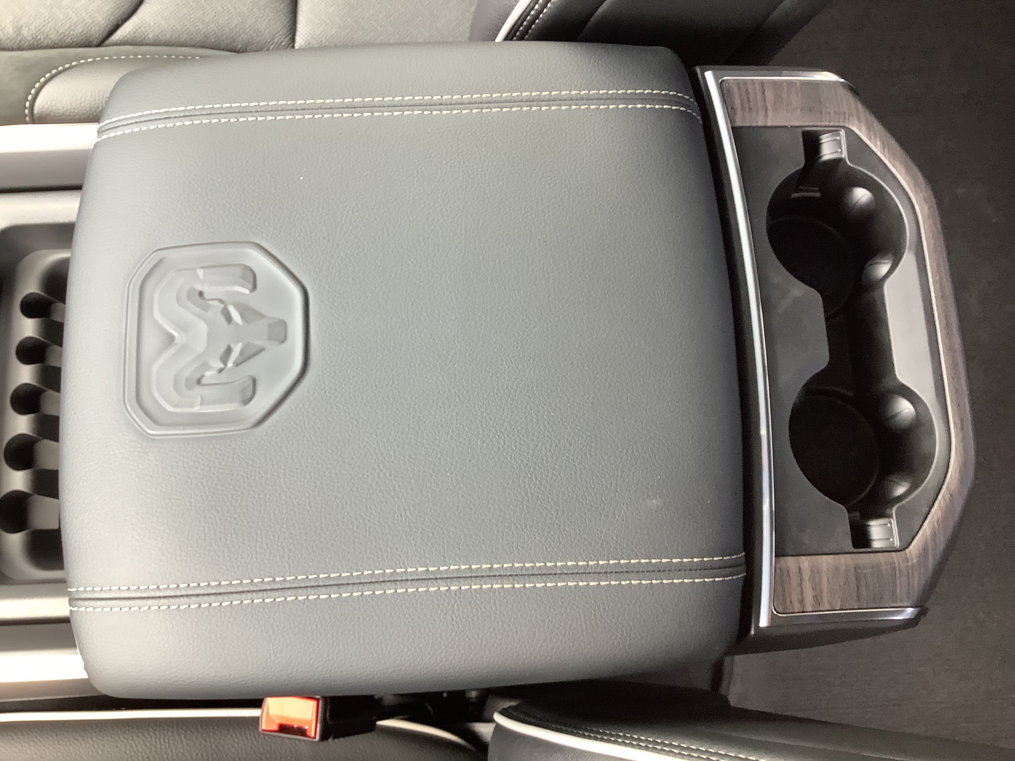 New 2026 Silver Zynith Exterior Paint RAM Laramie image 12