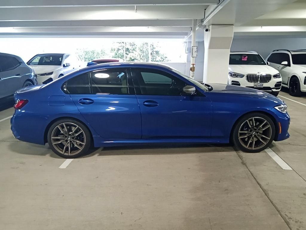 Used 2022 Blue Metallic BMW M340i image 4