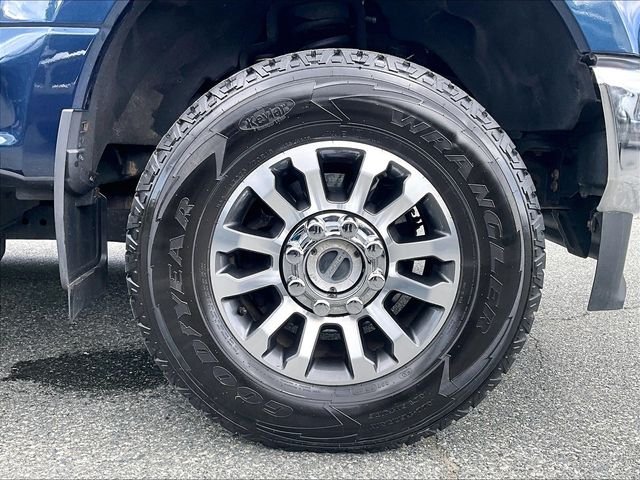 Used 2020 Blue Ford Lariat image 9