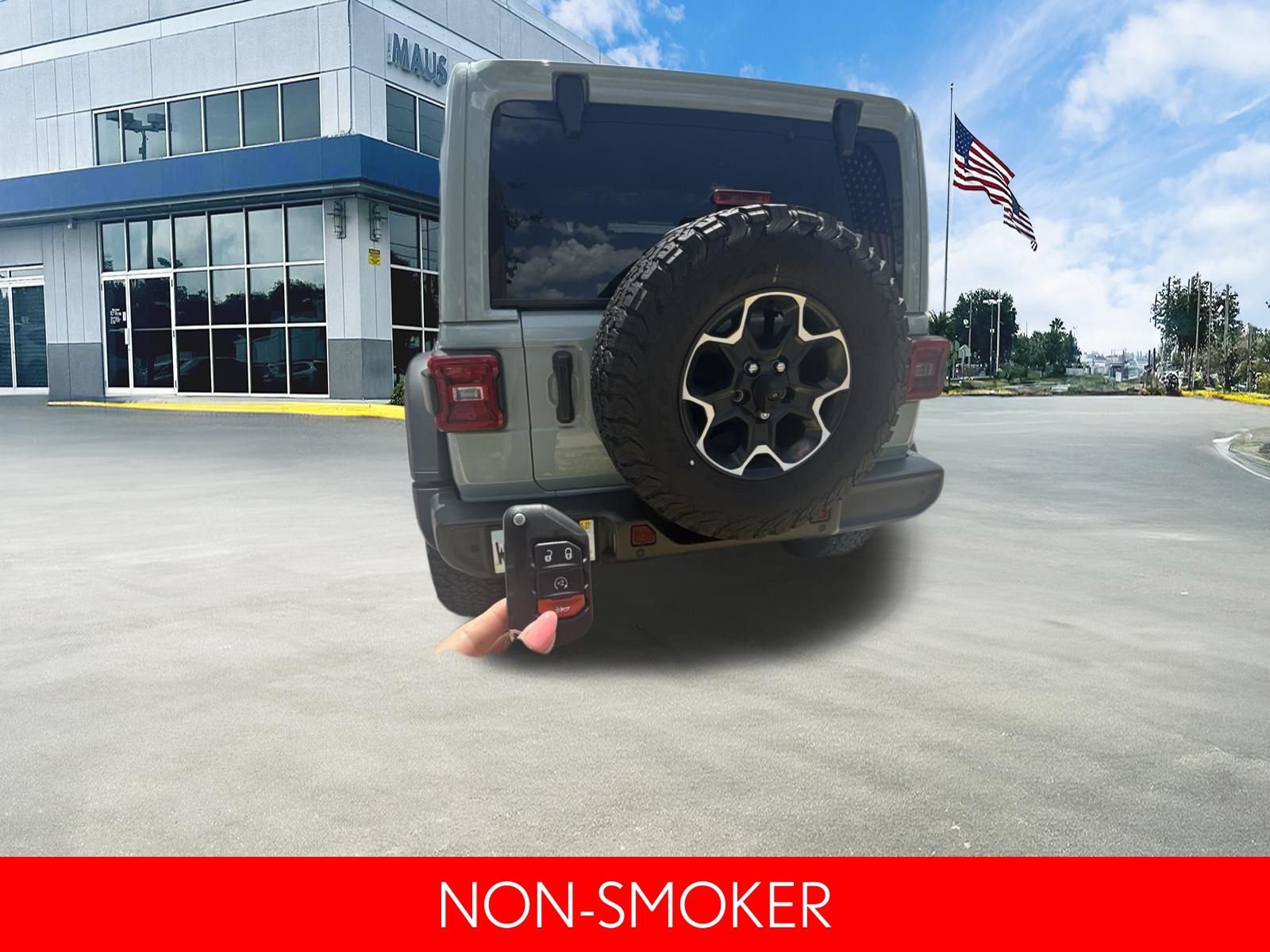 Used 2023 Gray Jeep Rubicon image 6