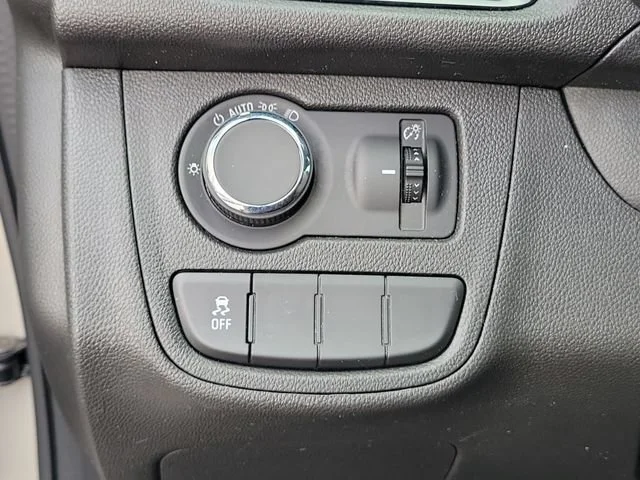 2018 Chevrolet Spark LS - Photo 28