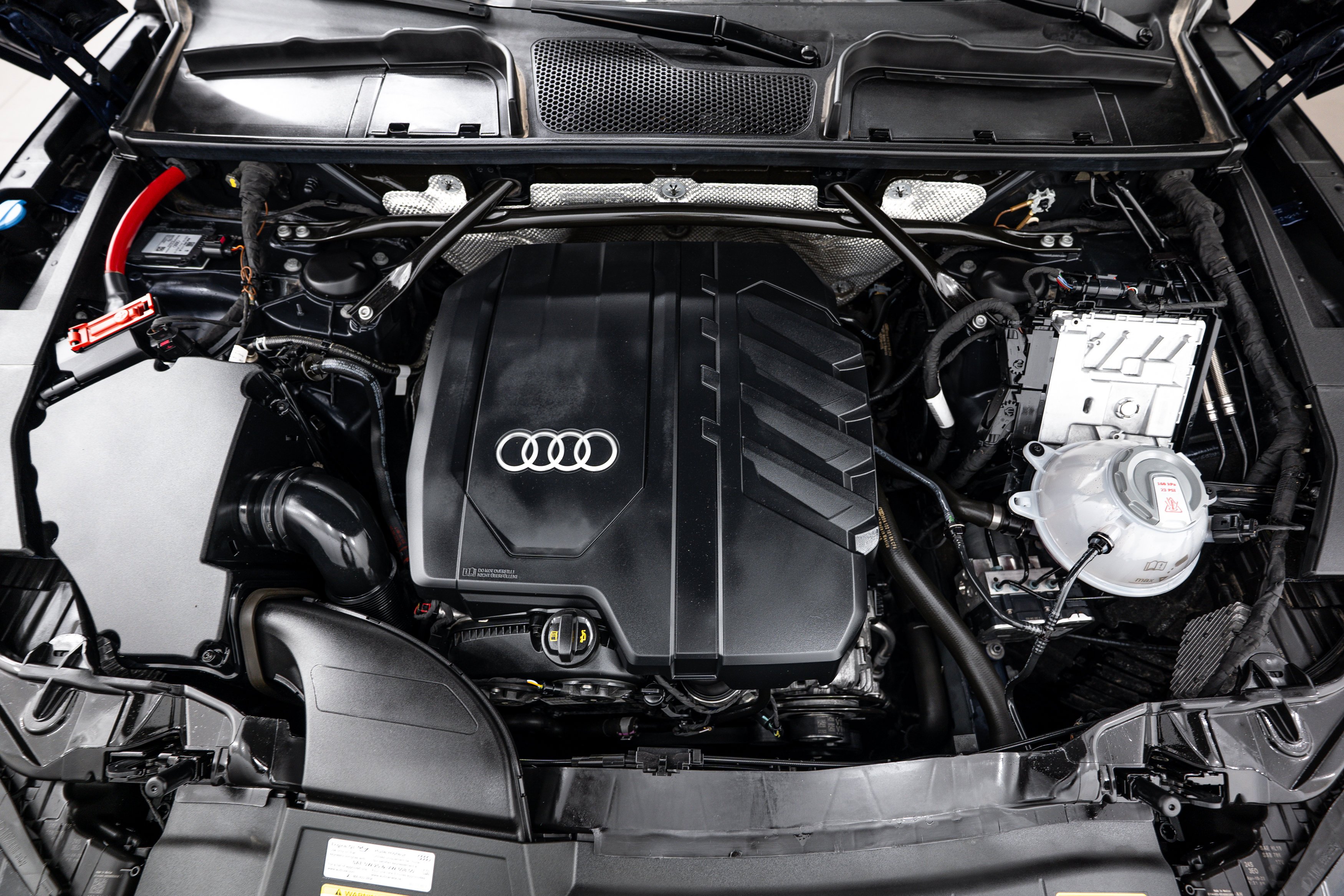 Certified Used 2023 Navarra Blue Metallic Audi S line Premium image 19