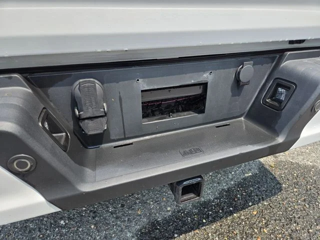 Used 2023 White Ford XL image 19