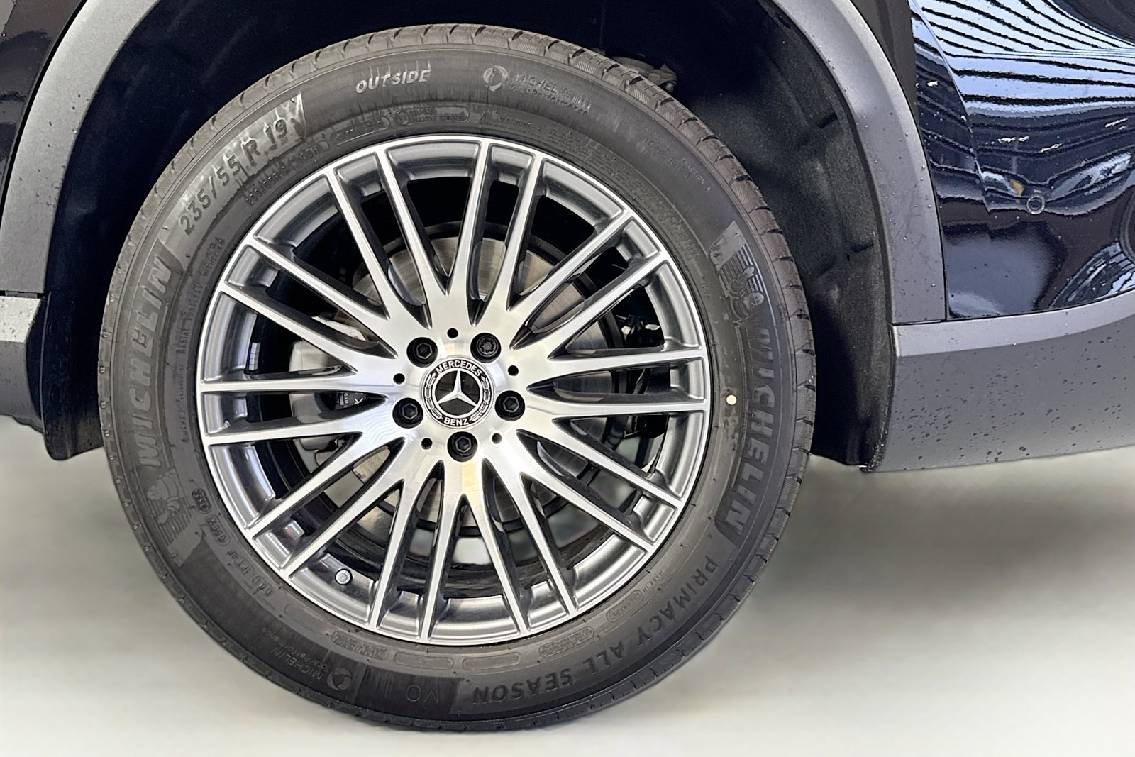 New 2026 Black Mercedes-Benz GLC 300 image 29
