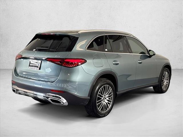 New 2026 Verde Silver Metallic Mercedes-Benz GLC 300 image 35