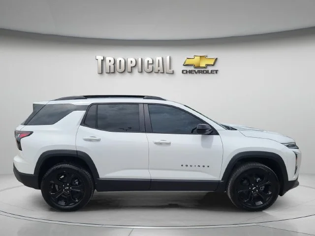 New 2027 Summit White Chevrolet LT image 6