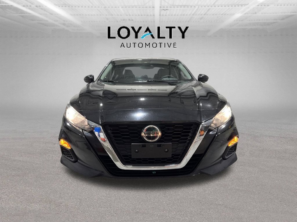 Used 2022 Black Nissan 2.5 S image 8