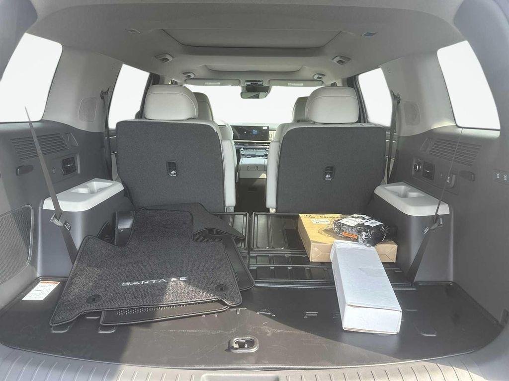 2026 Hyundai Santa Fe Limited - Photo 30