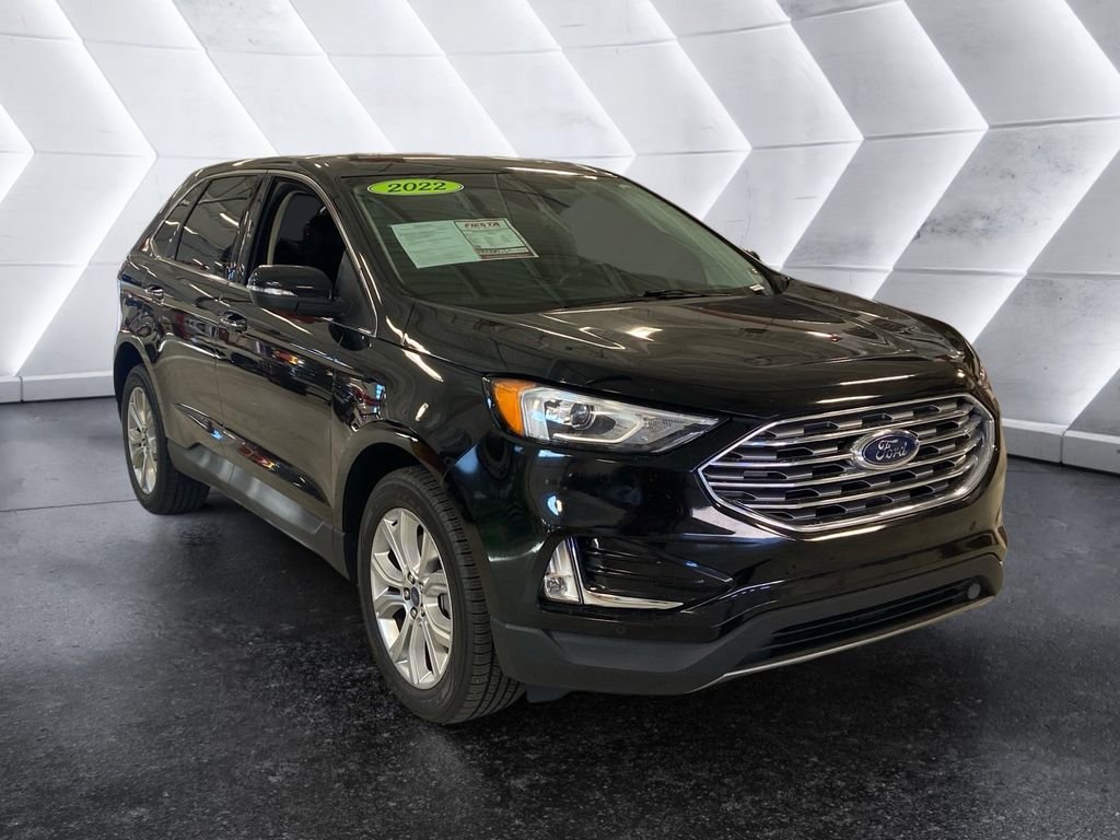 2022 Ford Edge Titanium