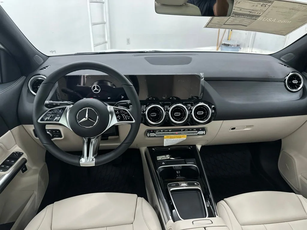 New 2026 White Mercedes-Benz GLA 250 image 21