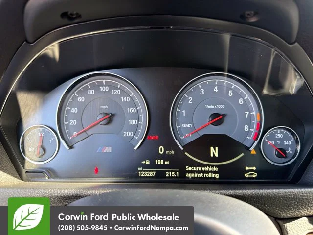 Used 2015 White BMW Base image 19