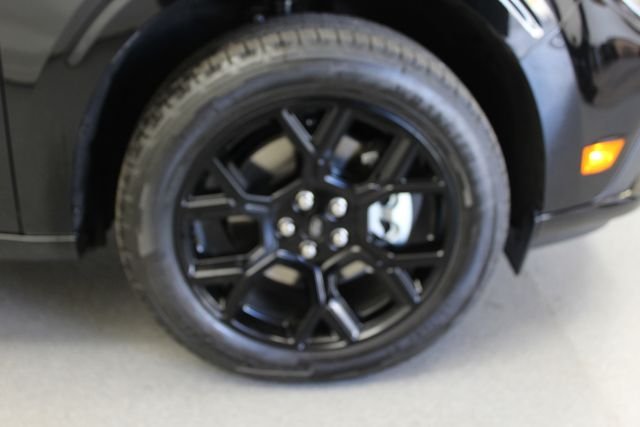 New 2026 Shadow Black Ford Lobo™ image 4