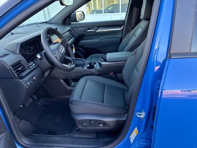 New 2027 Rapids Metallic GMC AT4 image 10