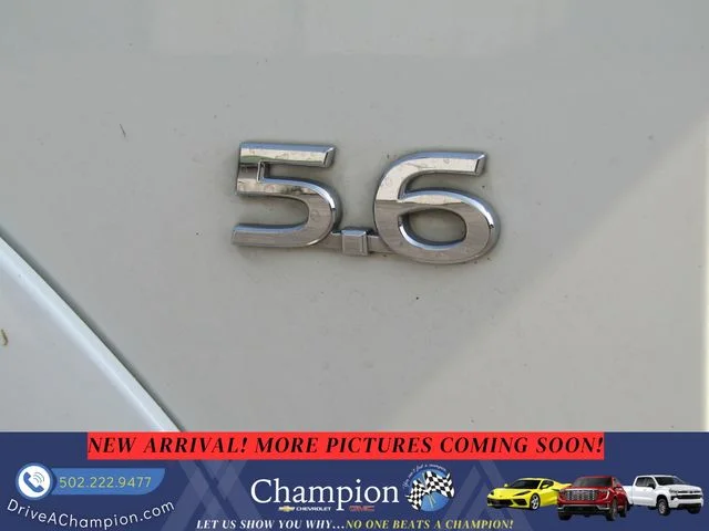 Used 2016 White INFINITI Base image 7