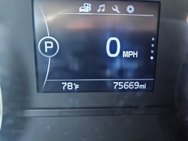 Used 2018 Silver Kia LX image 16