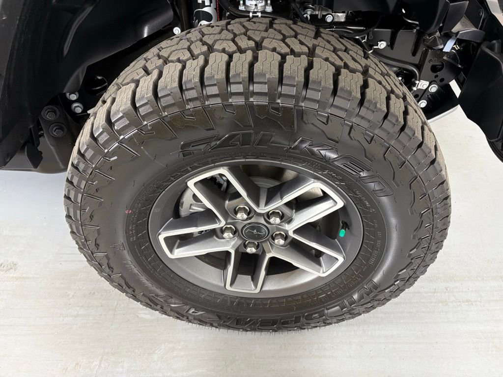 New 2026 Black Clearcoat Jeep Mojave image 10