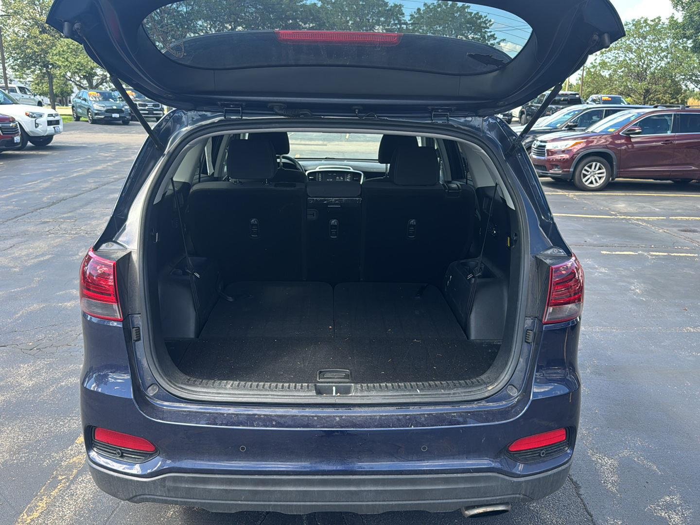 Used 2019 Imperial Blue Kia S V6 image 21