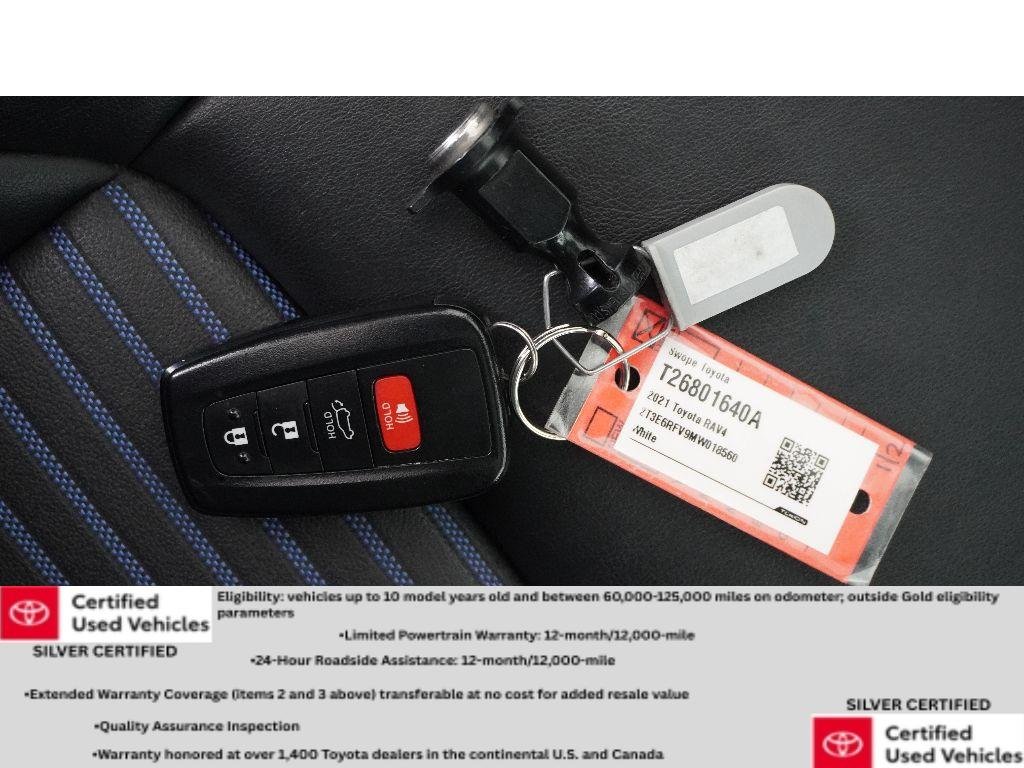 Used 2021 Blizzard Pearl/Midnight Black Metallic Toyota Hybrid XSE image 32
