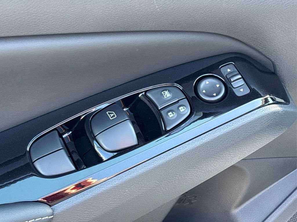 2025 Nissan Altima SL - Photo 34