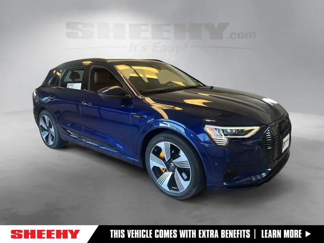 2022 Audi e-tron Premium Plus