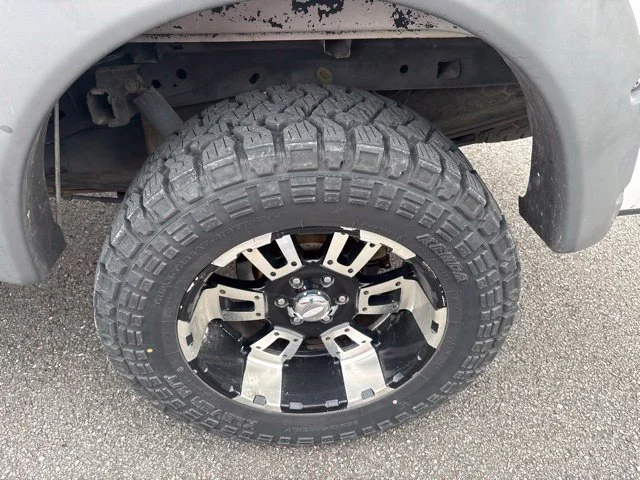 Used 2011 White Ford XLT image 10
