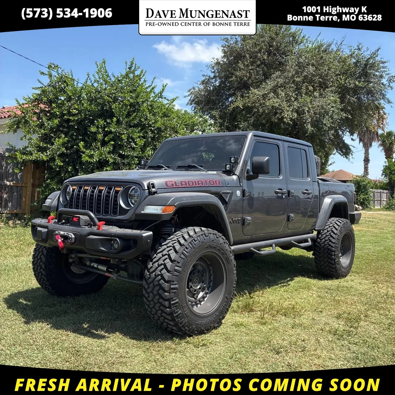 Used 2020 GRAY Jeep Sport S image 1