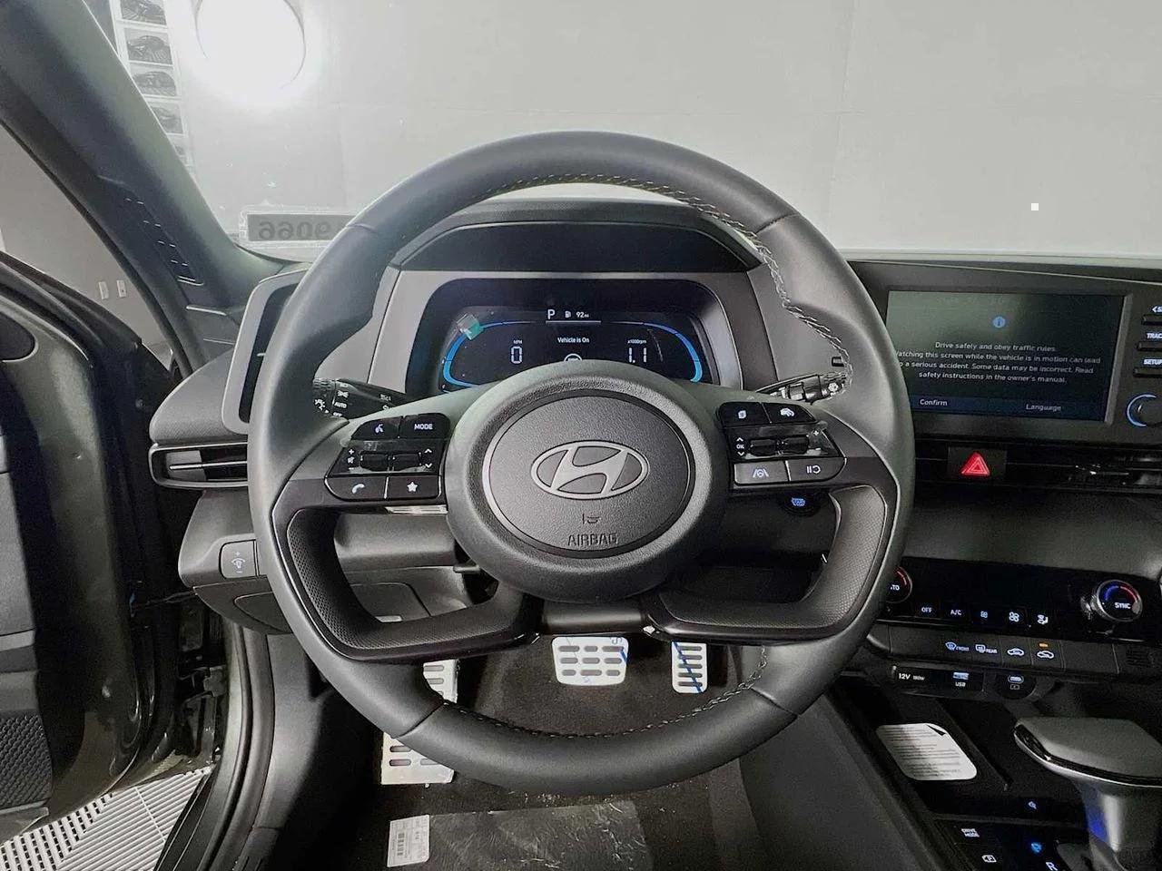 2026 Hyundai Elantra — photo 8