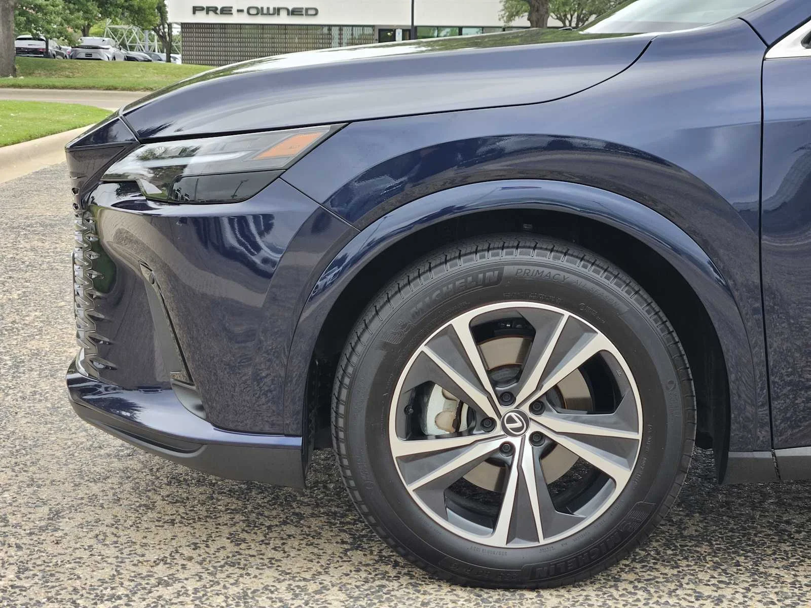 Used 2025 Nightfall Mica Lexus Premium image 5
