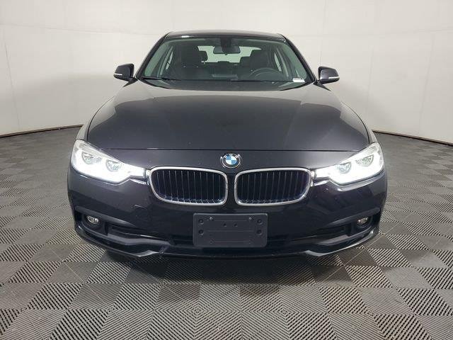 Used 2018 Jet Black BMW 320i xDrive image 2