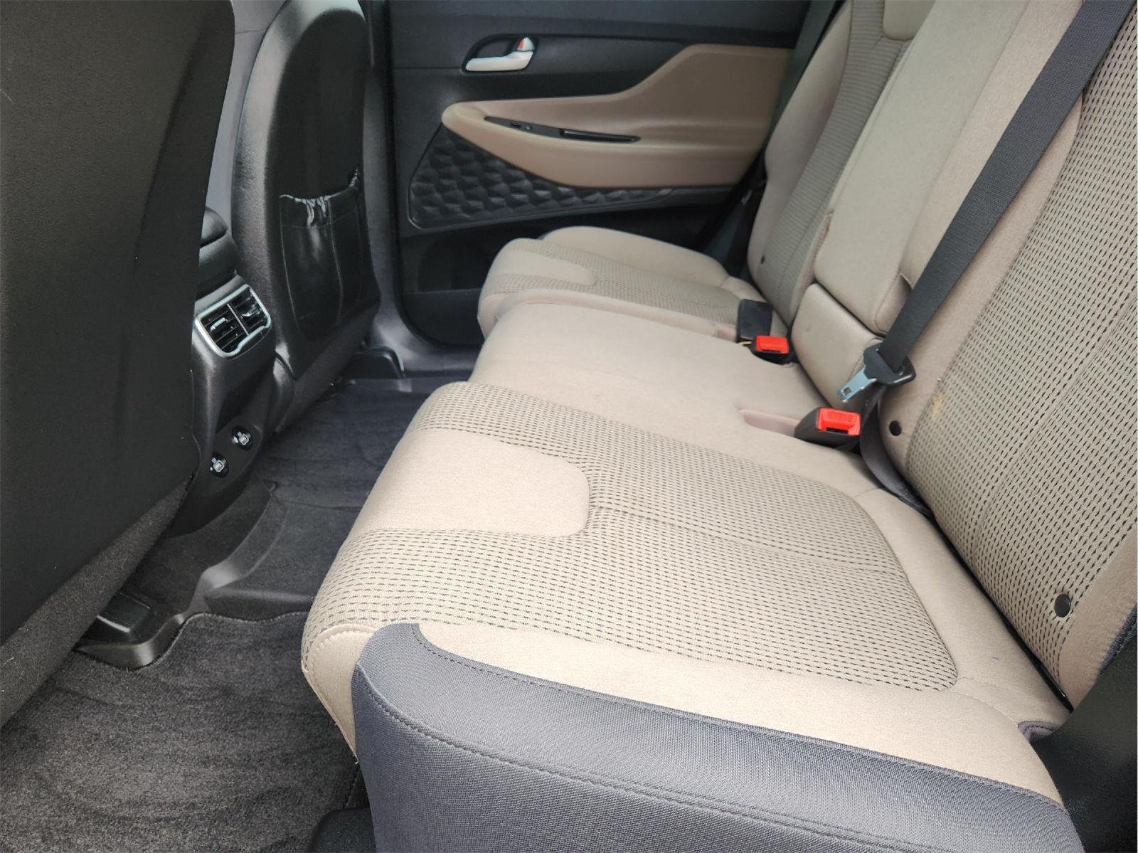2023 Hyundai Santa Fe SE - Photo 29