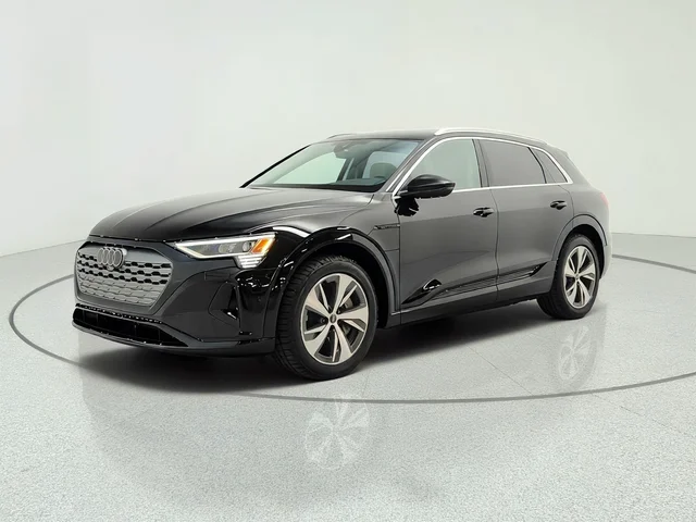 2024 Audi Q8 e-tron Premium Plus