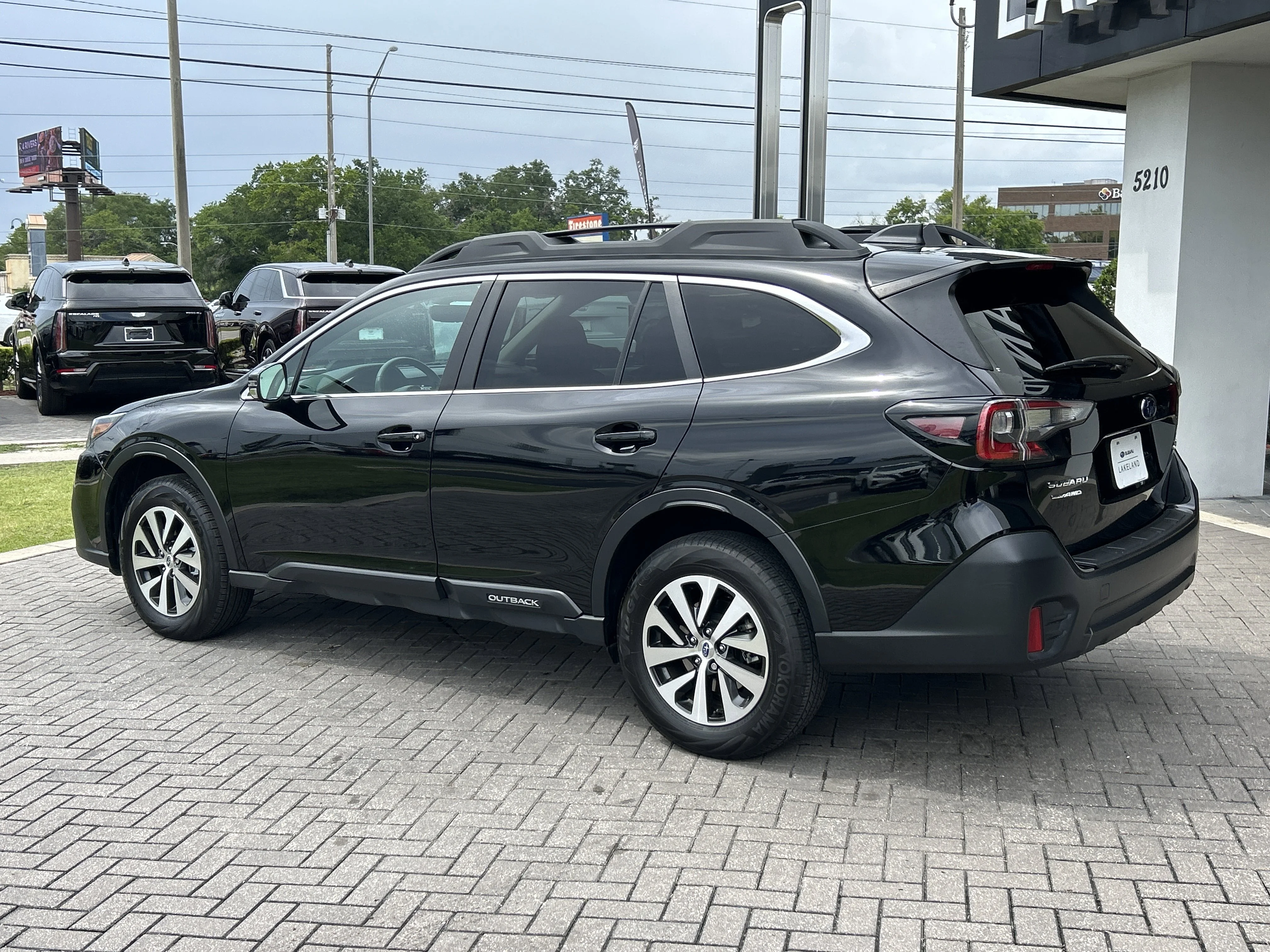 Used 2020 Crystal Black Silica Subaru Premium image 4